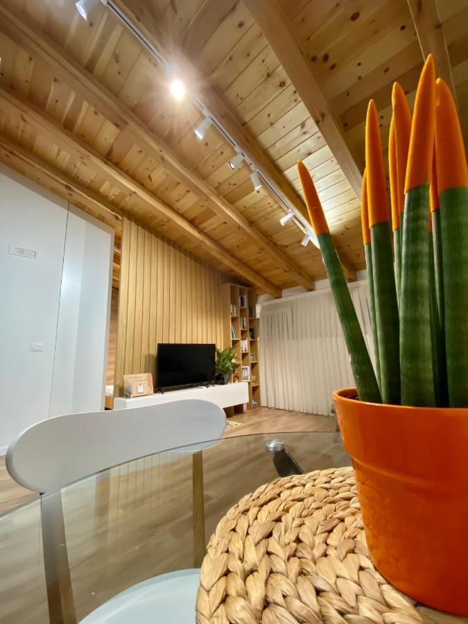 Lovely Loft 1-Bedroom In The Heart Of Τίρανα Εξωτερικό φωτογραφία